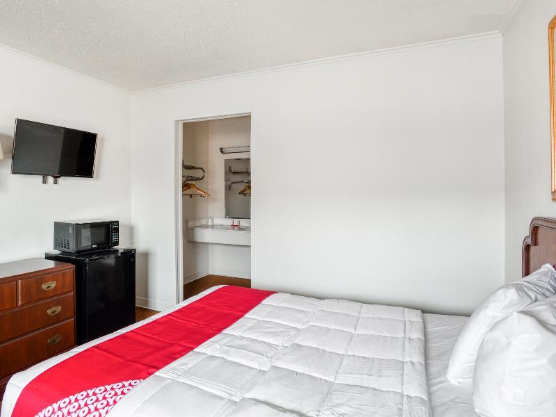 Oyo Hotel San Antonio East Eksteriør billede